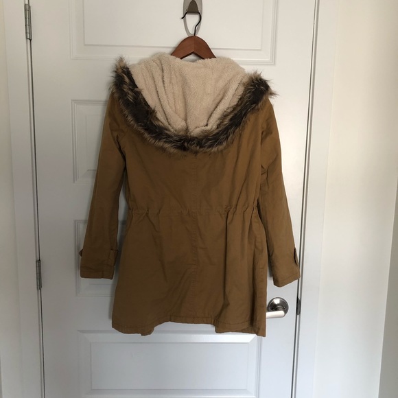 Tan Jacket - Picture 3 of 3